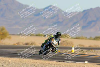 media/Dec-09-2023-SoCal Trackdays (Sat) [[76a8ac2686]]/Turn 15 Set 2 (245pm)/